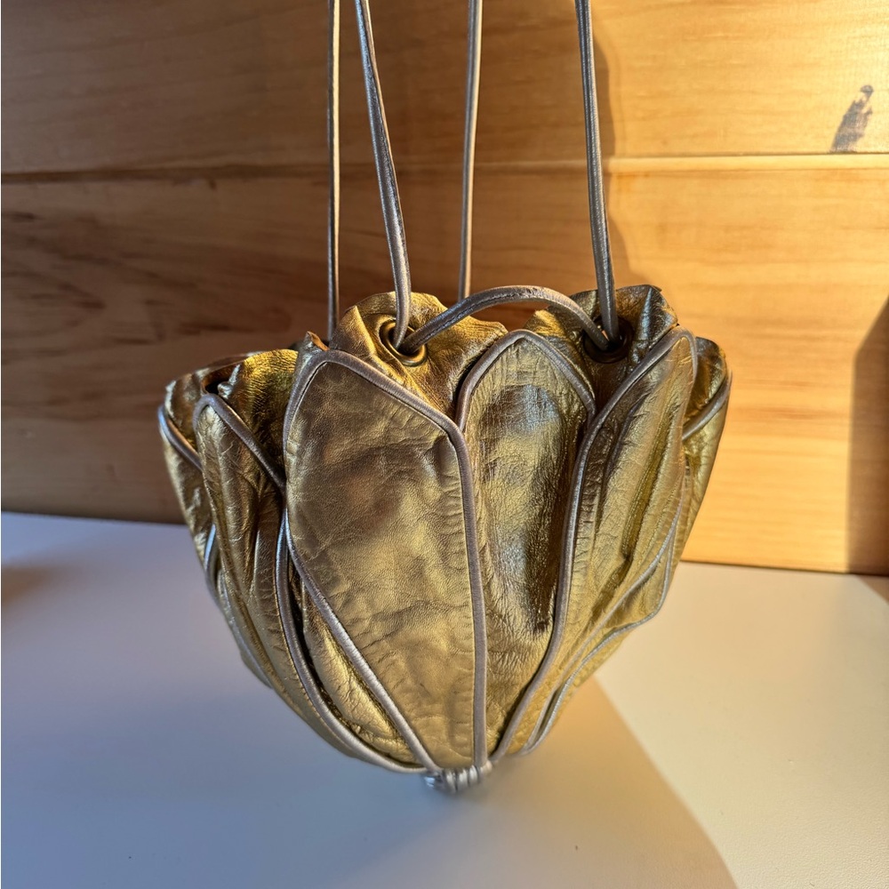 Vintage Gold Flower Leather Women's Bag